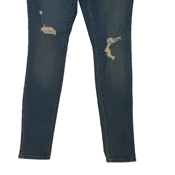 Universal Thread Woman's Size 4 Medium wash Distressed High Rise Skinny Jeans - Picture 6 of 9